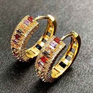 - 💋 Gold Cz Diamond Rainbow Diamond C Hoop  Earrings Huggies